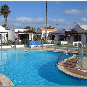 Estrella Del Mar 8. 1 Bedroom With Pool And Gardens 300 Metres From The , Corralejo Spain