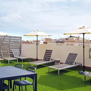 https://feelathome-stadium-apartments.top-hotels-tarragona.com